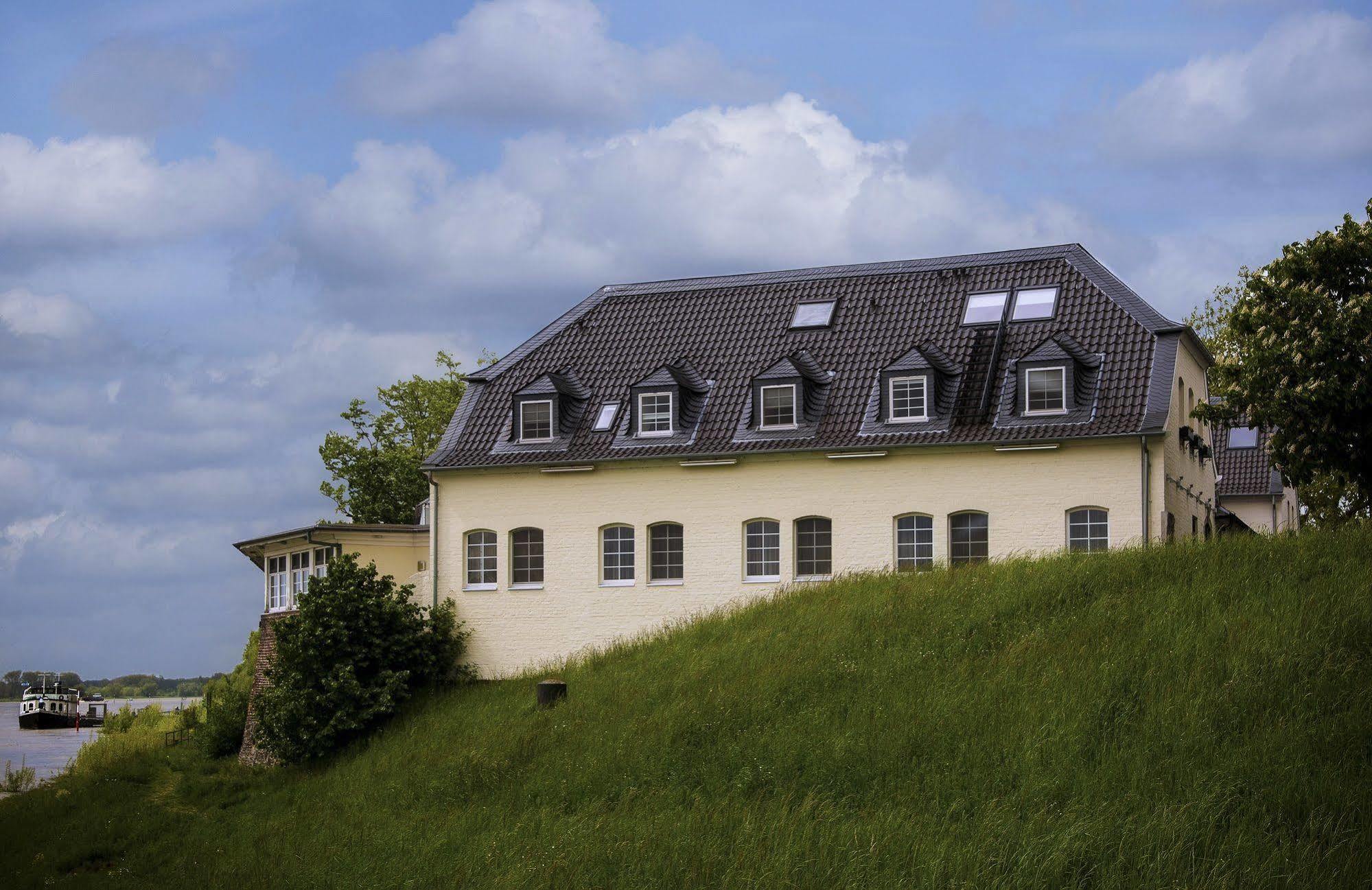 Hotel Schnellenburg Düsseldorf Exteriér fotografie